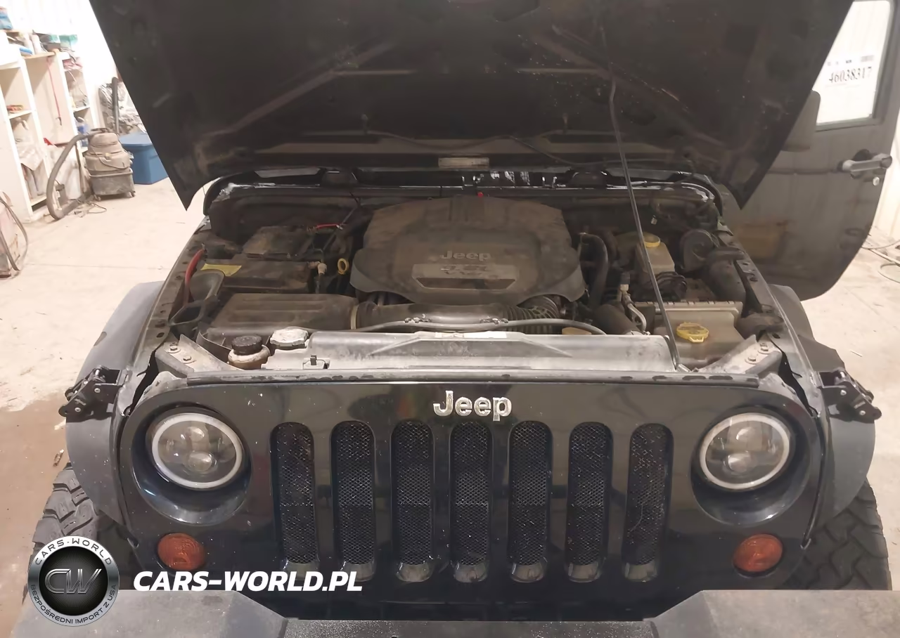 2013 Jeep Wrangler Unlimited Sport VIN:1C4BJWDG5DL632562 - 10