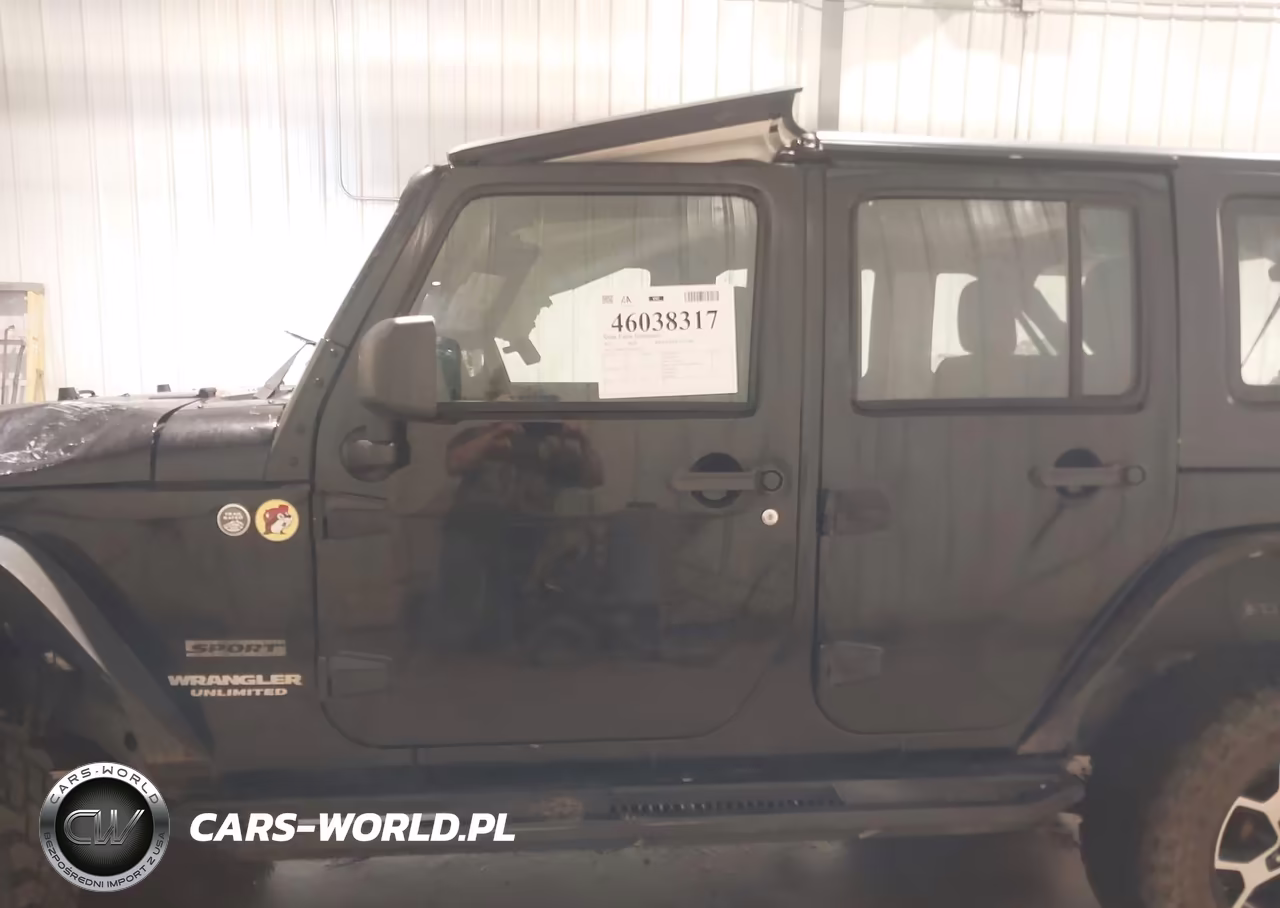 2013 Jeep Wrangler Unlimited Sport VIN:1C4BJWDG5DL632562 - 15