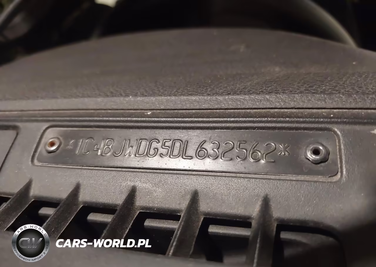 2013 Jeep Wrangler Unlimited Sport VIN:1C4BJWDG5DL632562 - 9