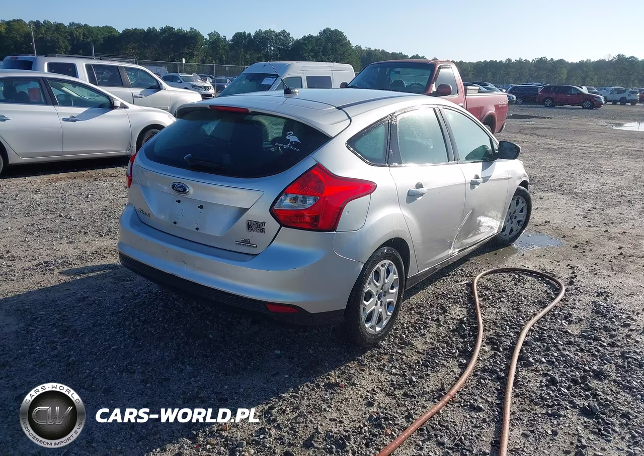 2012 Ford Focus Se VIN:1FAHP3K23CL436820 - 4