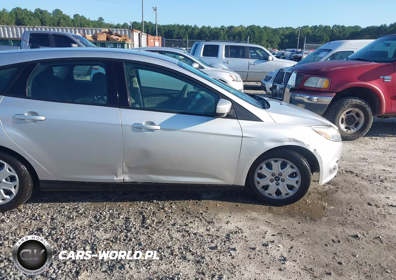 2012 Ford Focus Se VIN:1FAHP3K23CL436820 - 6