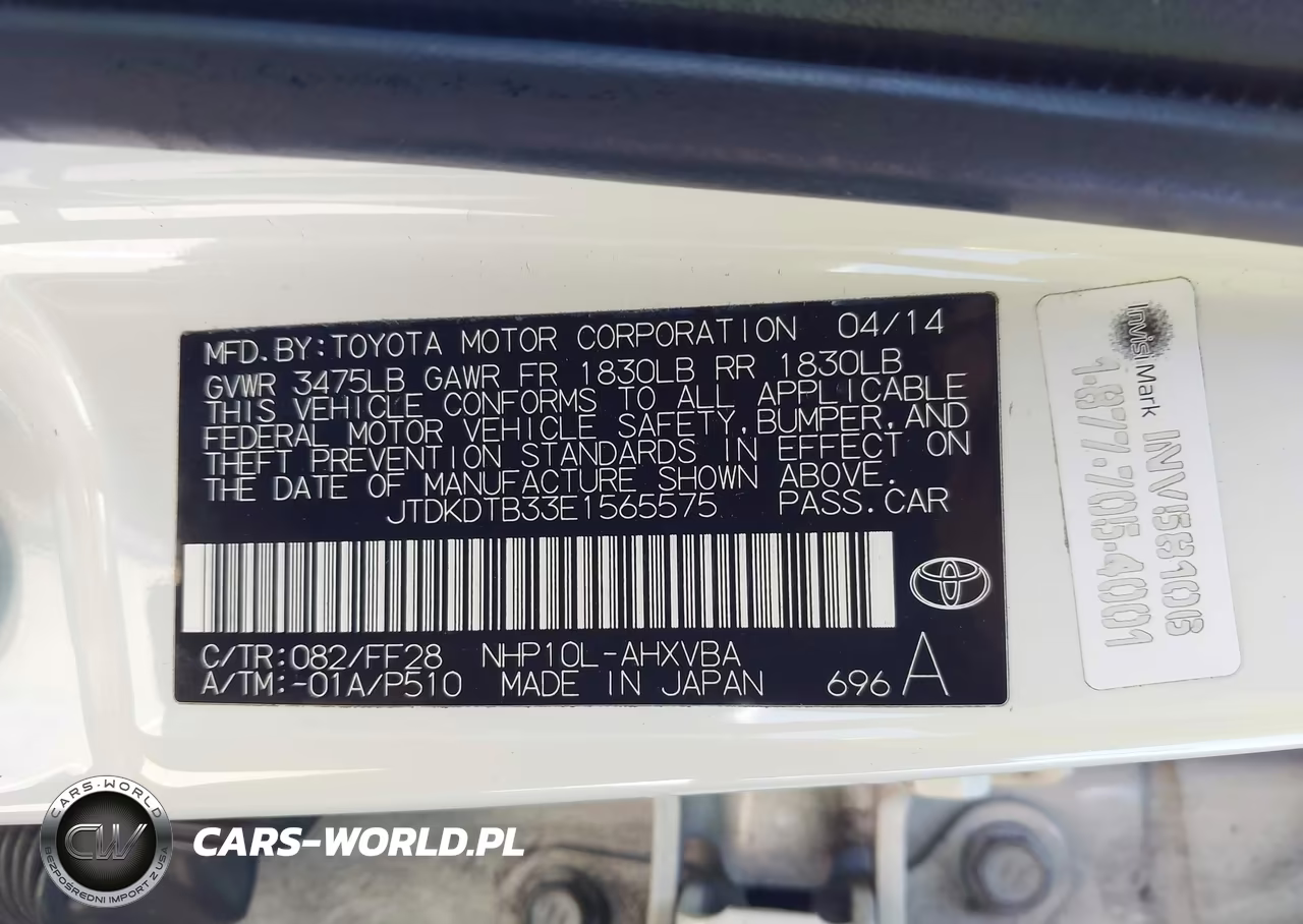 2014 Toyota Prius C Two VIN:JTDKDTB33E1565575 - 9