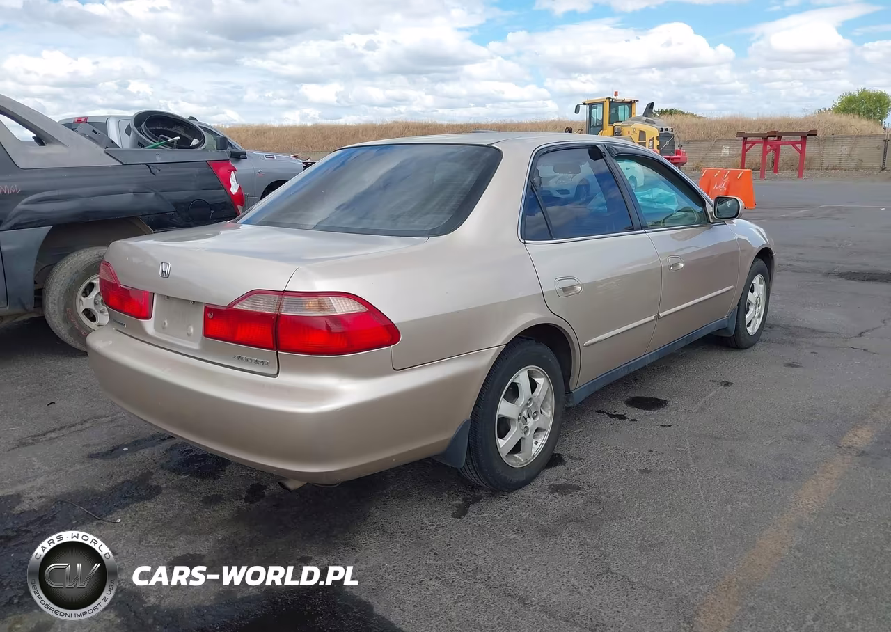 2000 Honda Accord 2.3 Se VIN:JHMCG6698YC024959 - 4