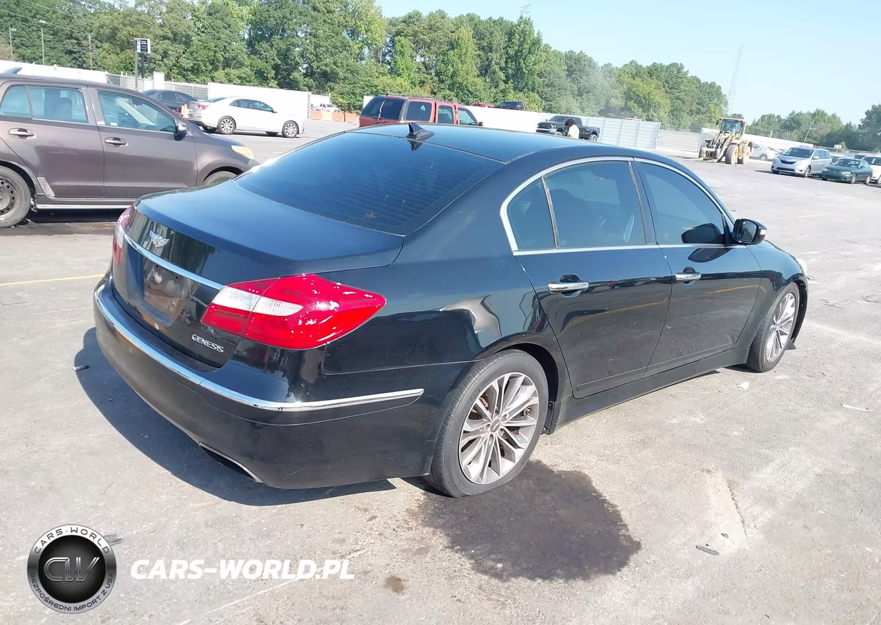 2012 Hyundai Genesis 3.8 VIN:KMHGC4DD2CU161064 - 4