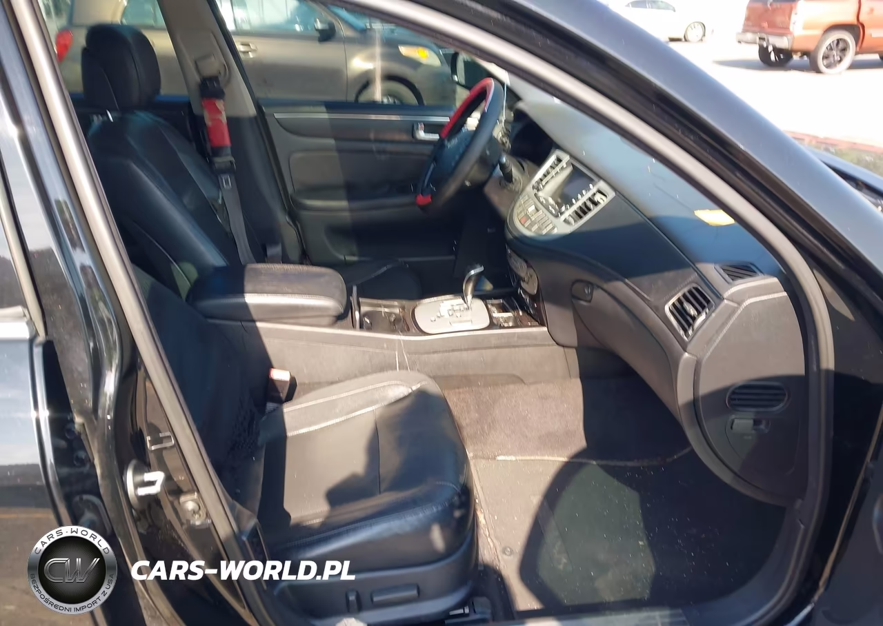 2012 Hyundai Genesis 3.8 VIN:KMHGC4DD2CU161064 - 5