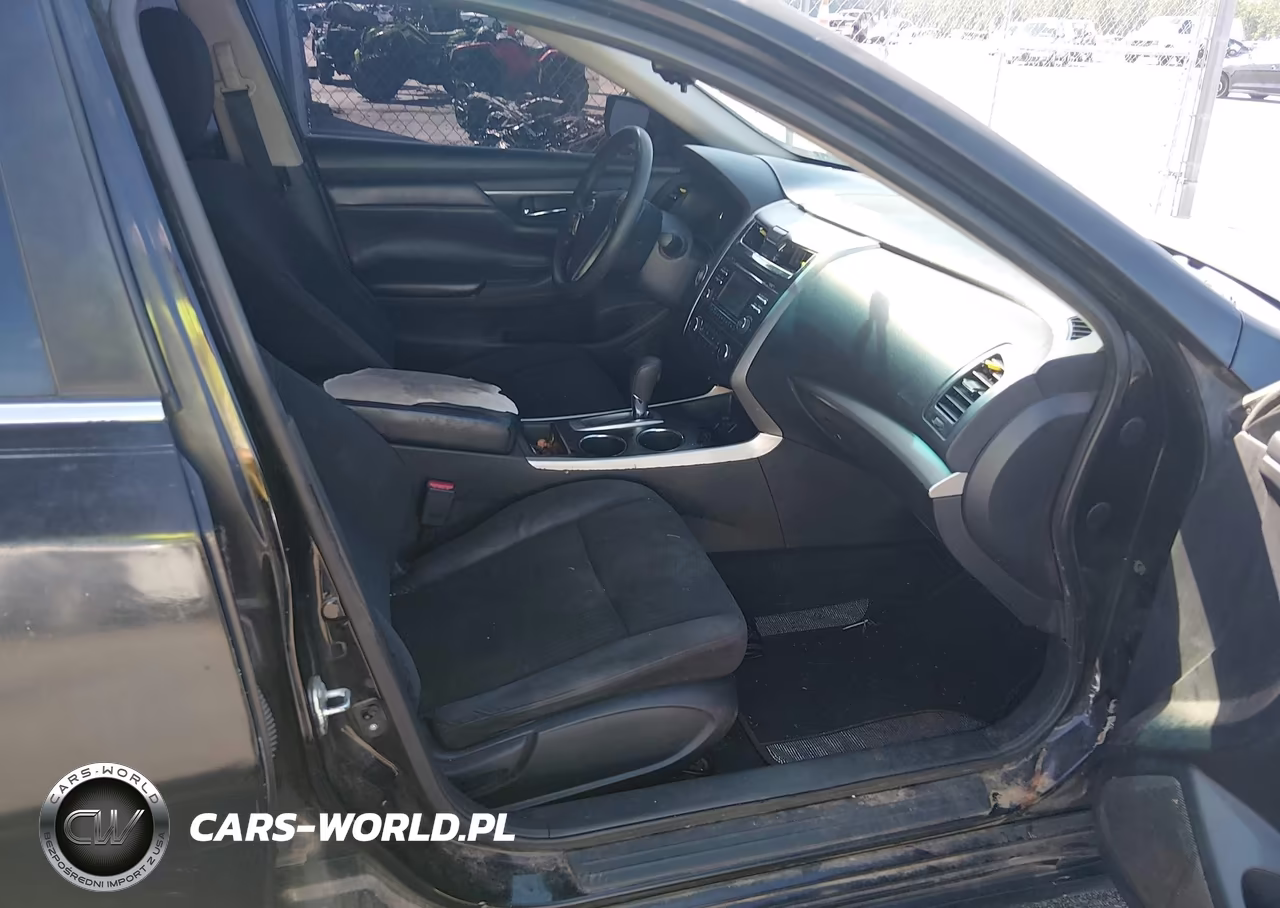 2015 Nissan Altima 2.5 S VIN:1N4AL3AP8FC484246 - 5