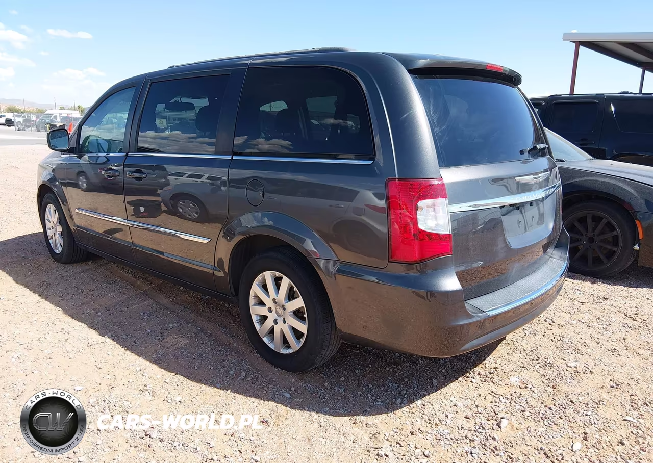 2016 Chrysler Town & Country Touring VIN:2C4RC1BG4GR245219 - 3