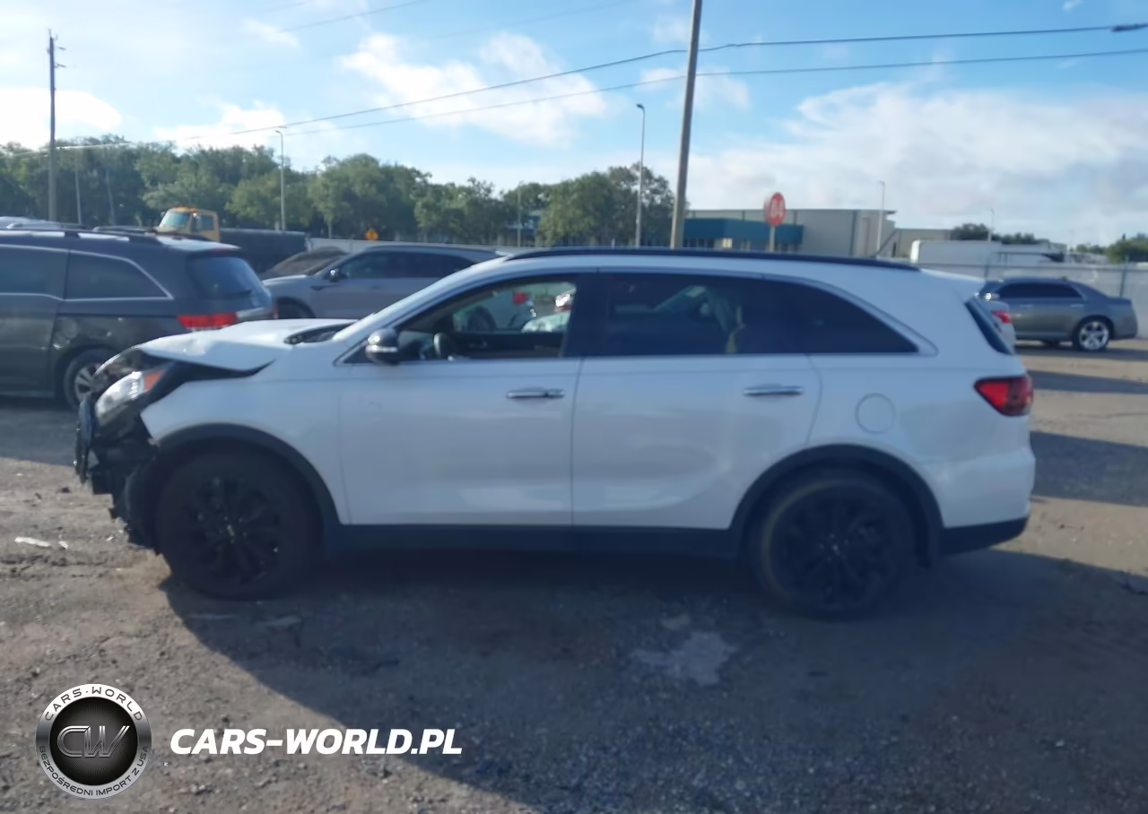 2020 Kia Sorento 3.3L S VIN:5XYPG4A52LG666156 - 15