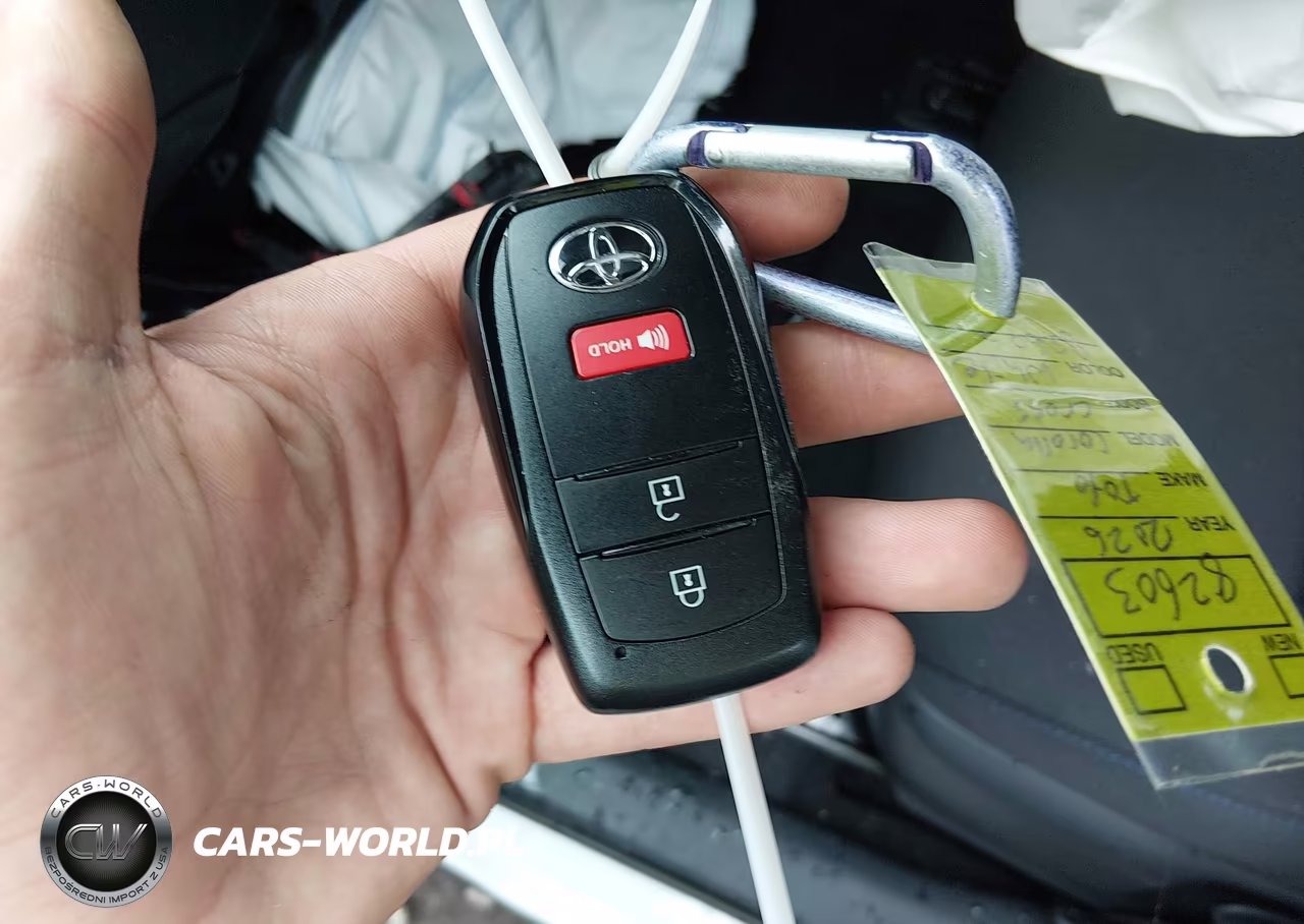 2026 Toyota Corolla Cross Hybrid Se VIN:7MUFBABG9TV094150 - 11