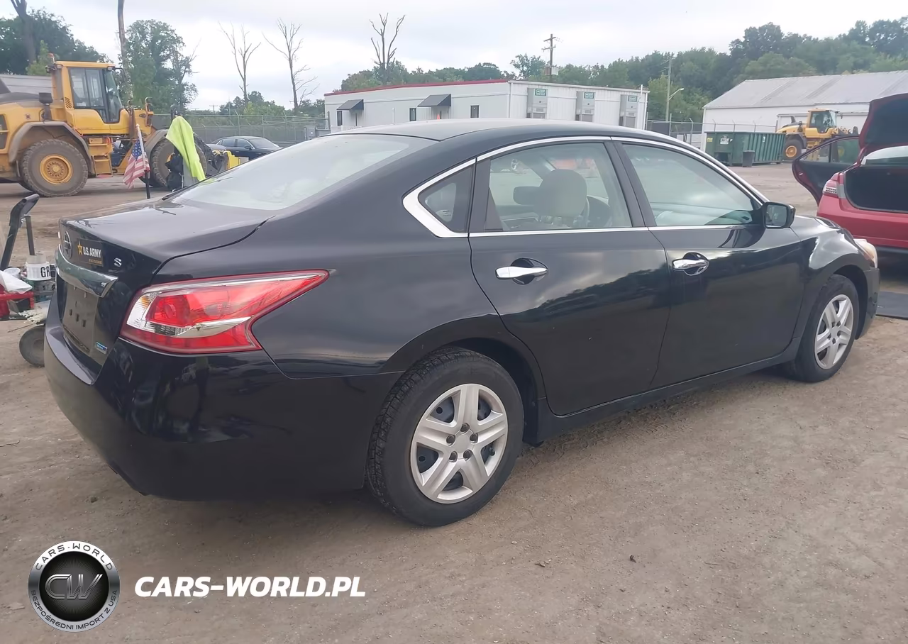 2013 Nissan Altima 2.5 S VIN:1N4AL3AP2DC911787 - 4