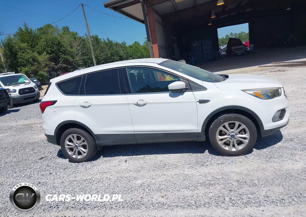 2019 Ford Escape Se VIN:1FMCU9GD7KUA65238 - 13