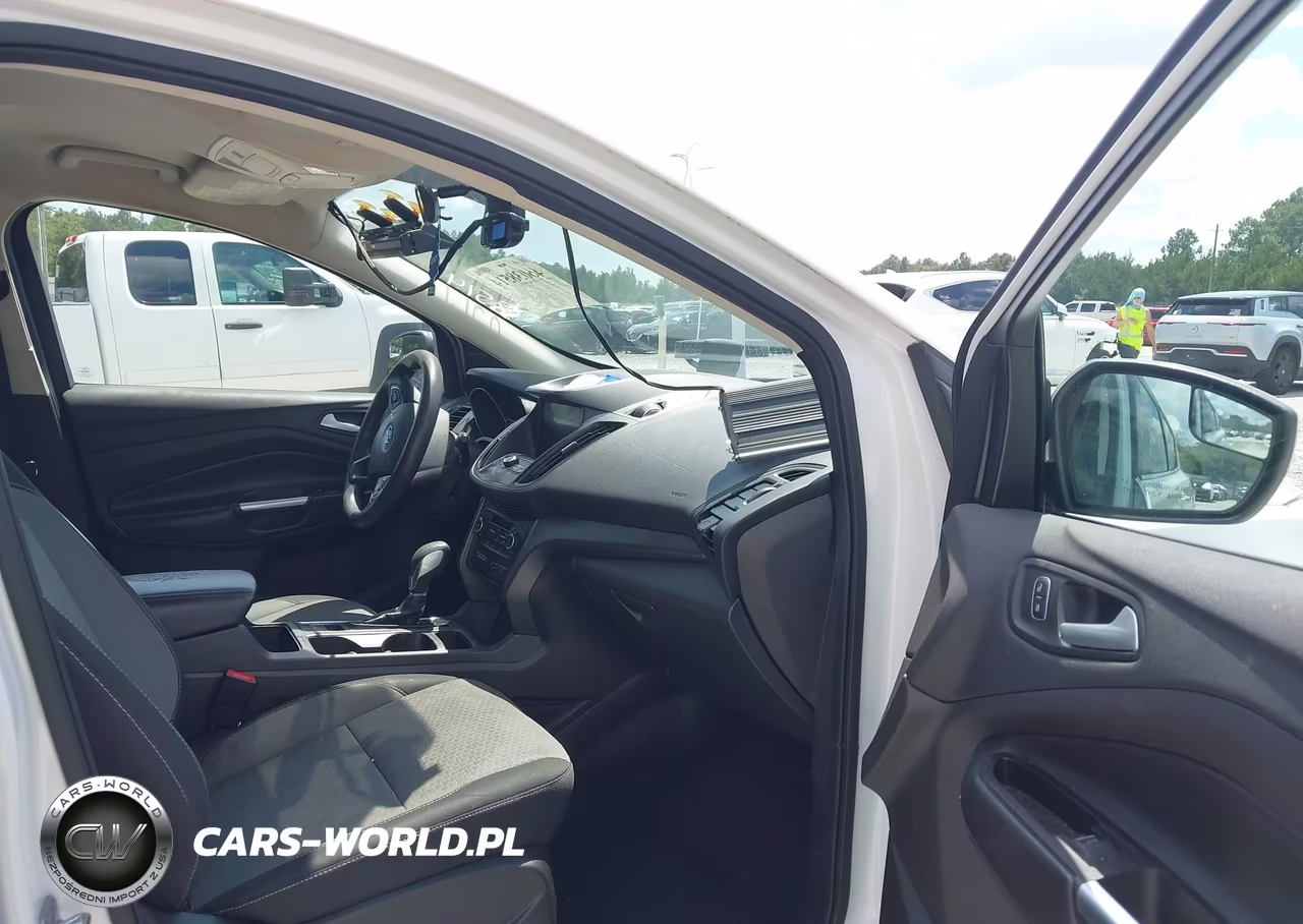 2019 Ford Escape Se VIN:1FMCU9GD7KUA65238 - 5