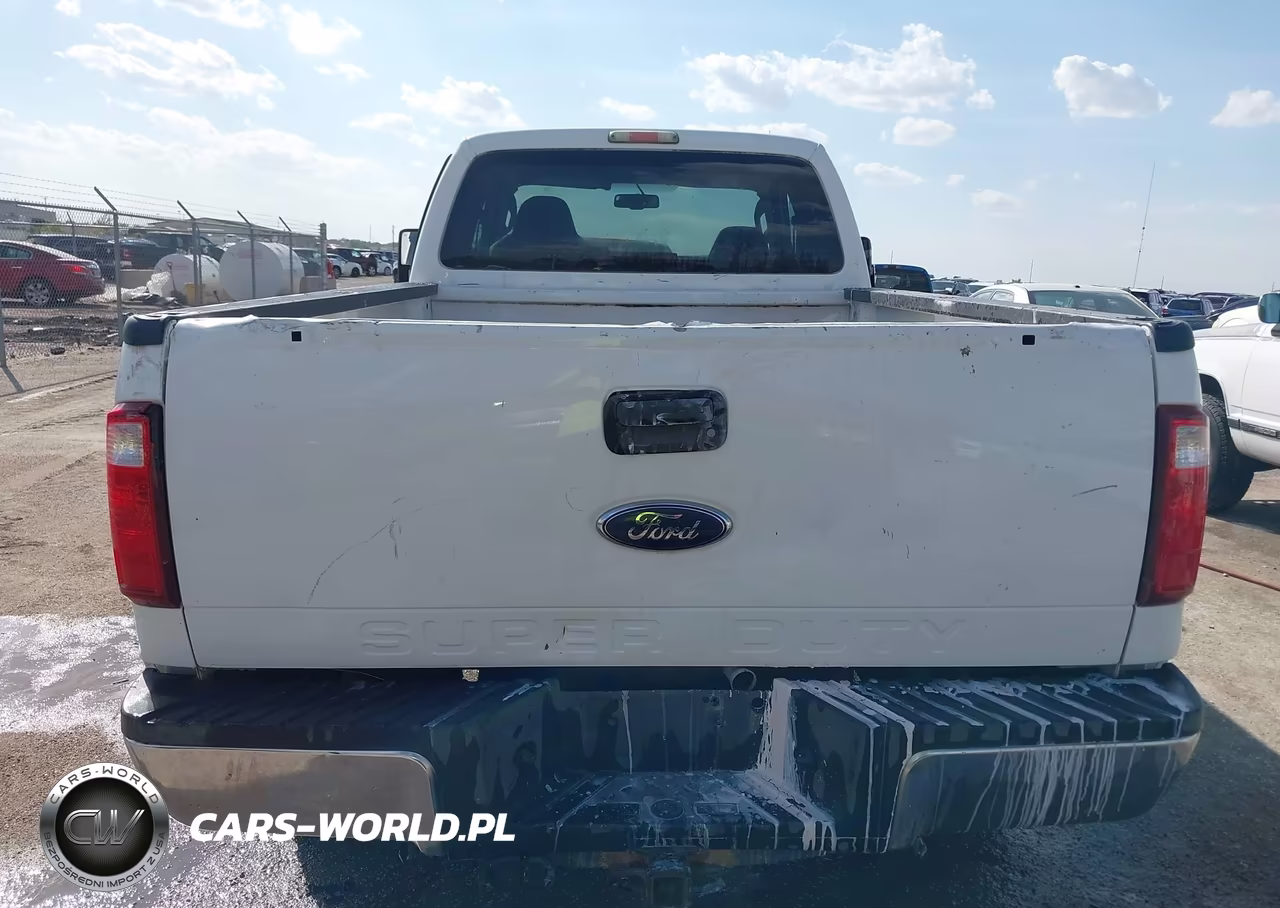 2010 Ford F-250 VIN:1FTSX2B5XAEB31580 - 16