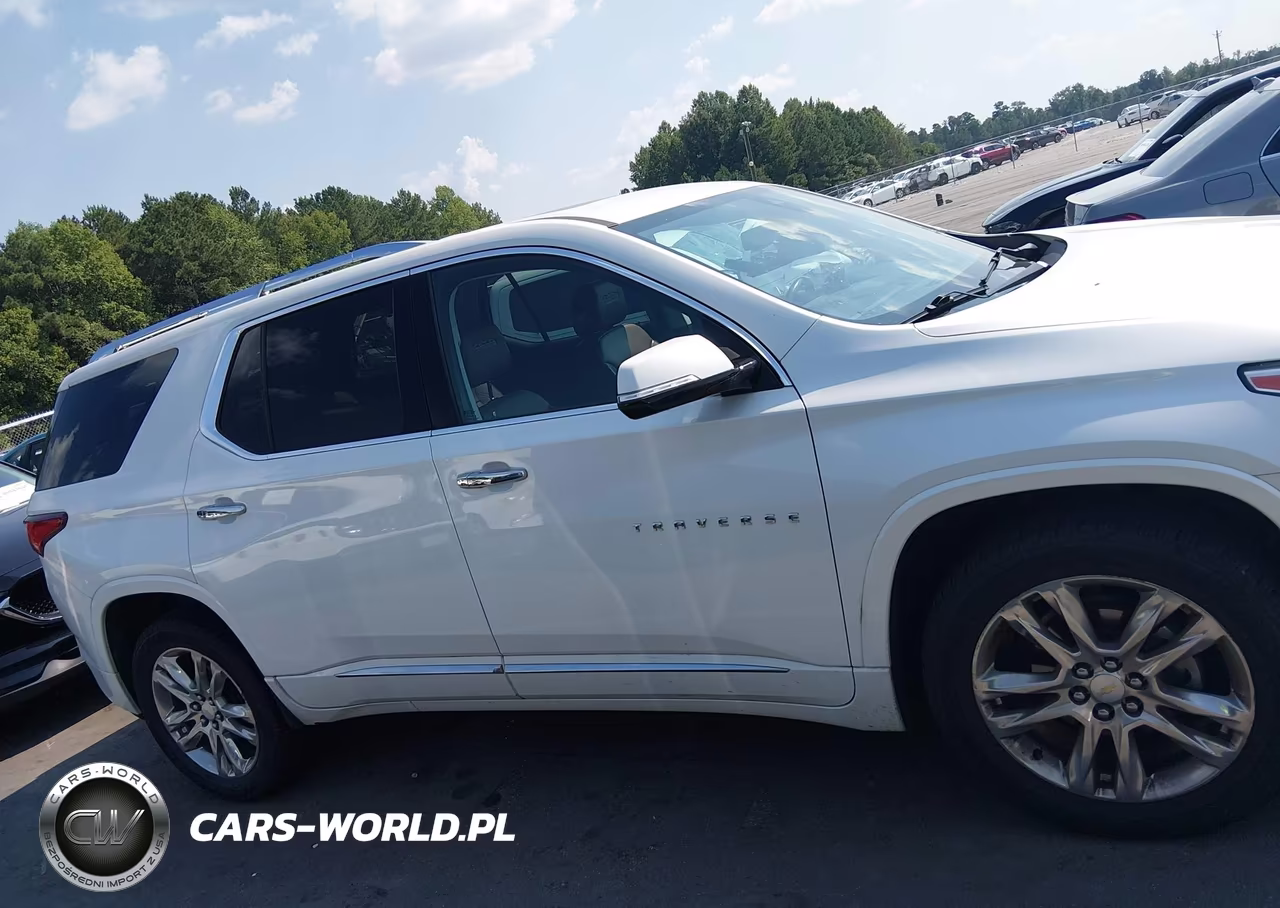 2018 Chevrolet Traverse High Country VIN:1GNEVKKW6JJ213462 - 13