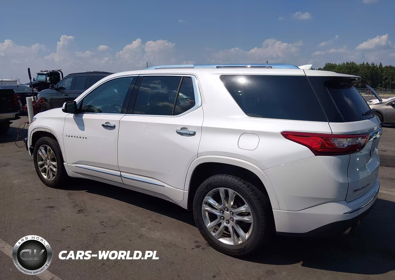 2018 Chevrolet Traverse High Country VIN:1GNEVKKW6JJ213462 - 3