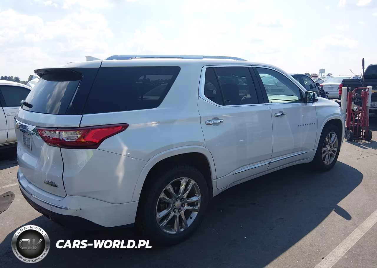 2018 Chevrolet Traverse High Country VIN:1GNEVKKW6JJ213462 - 4
