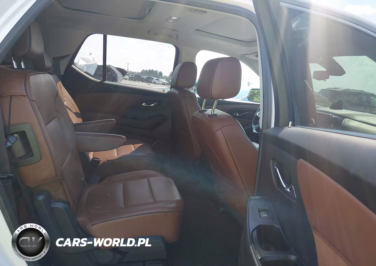 2018 Chevrolet Traverse High Country VIN:1GNEVKKW6JJ213462 - 8