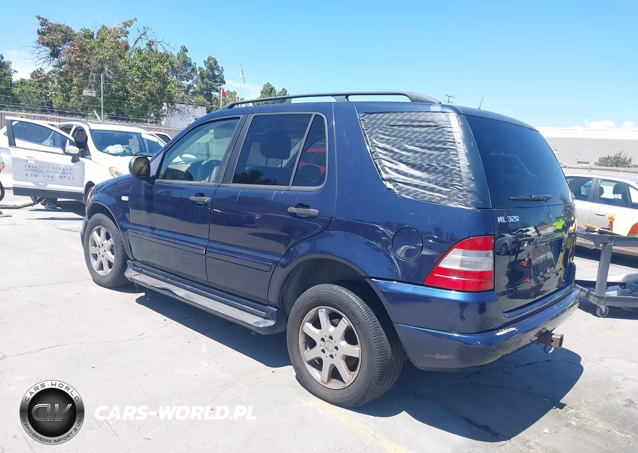 2000 Mercedes-Benz Ml 320 VIN:4JGAB54EXYA152533 - 3