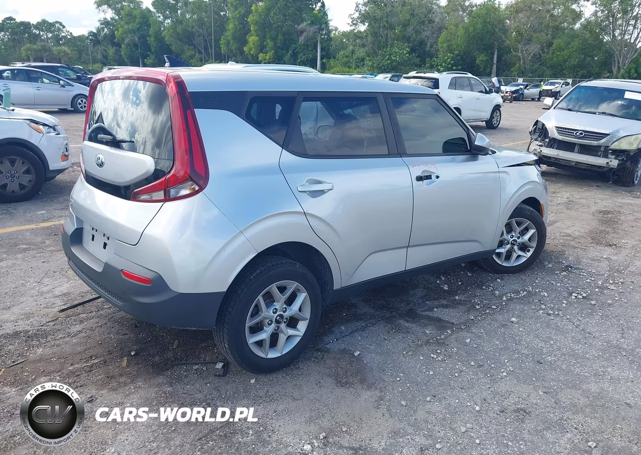 2020 Kia Soul S VIN:KNDJ23AU4L7064605 - 4