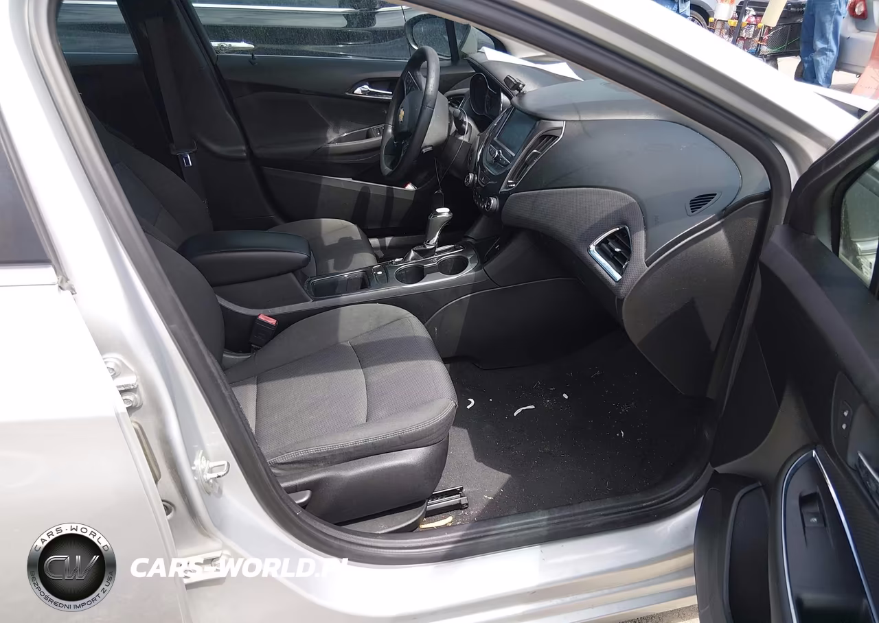 2018 Chevrolet Cruze Lt Auto VIN:1G1BE5SM0J7177608 - 5