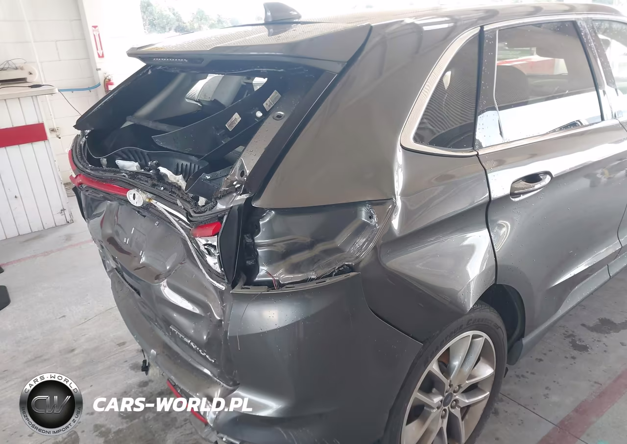 2018 Ford Edge Titanium VIN:2FMPK3K89JBB70592 - 6