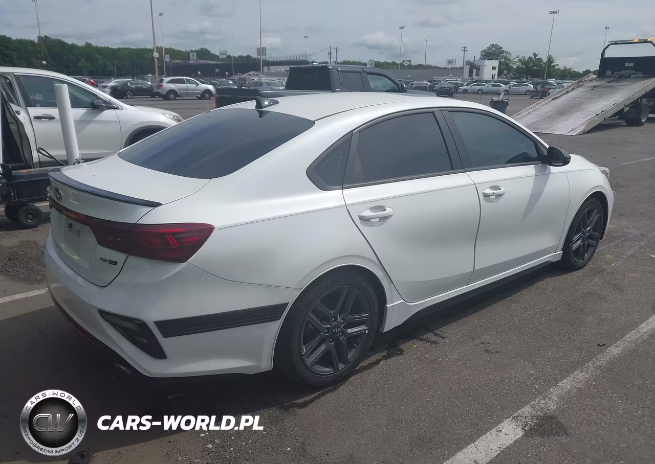 2021 Kia Forte Gt-Line VIN:3KPF34AD3ME281413 - 4