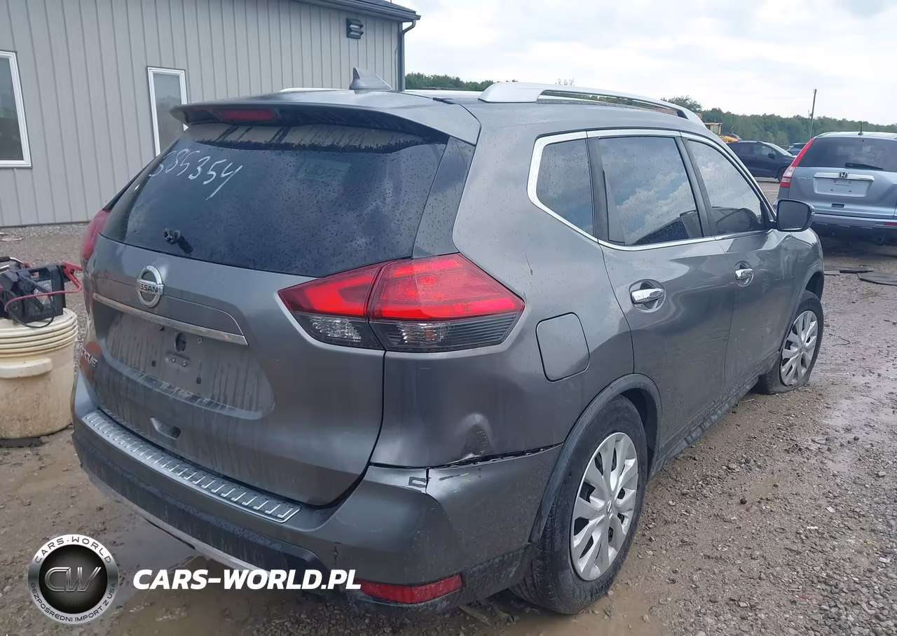 2017 Nissan Rogue S VIN:JN8AT2MT5HW385354 - 4
