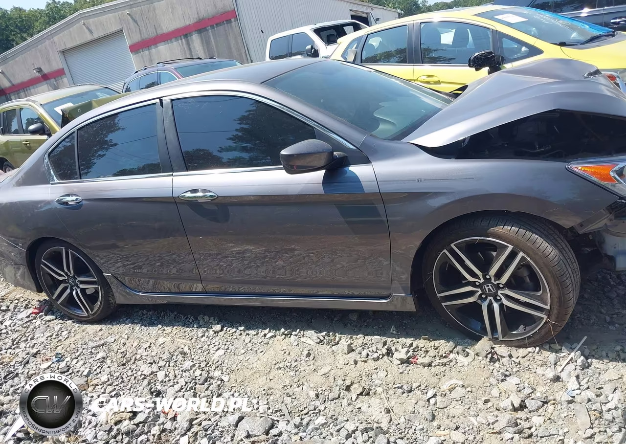 2016 Honda Accord Sport VIN:1HGCR2F58GA093289 - 13