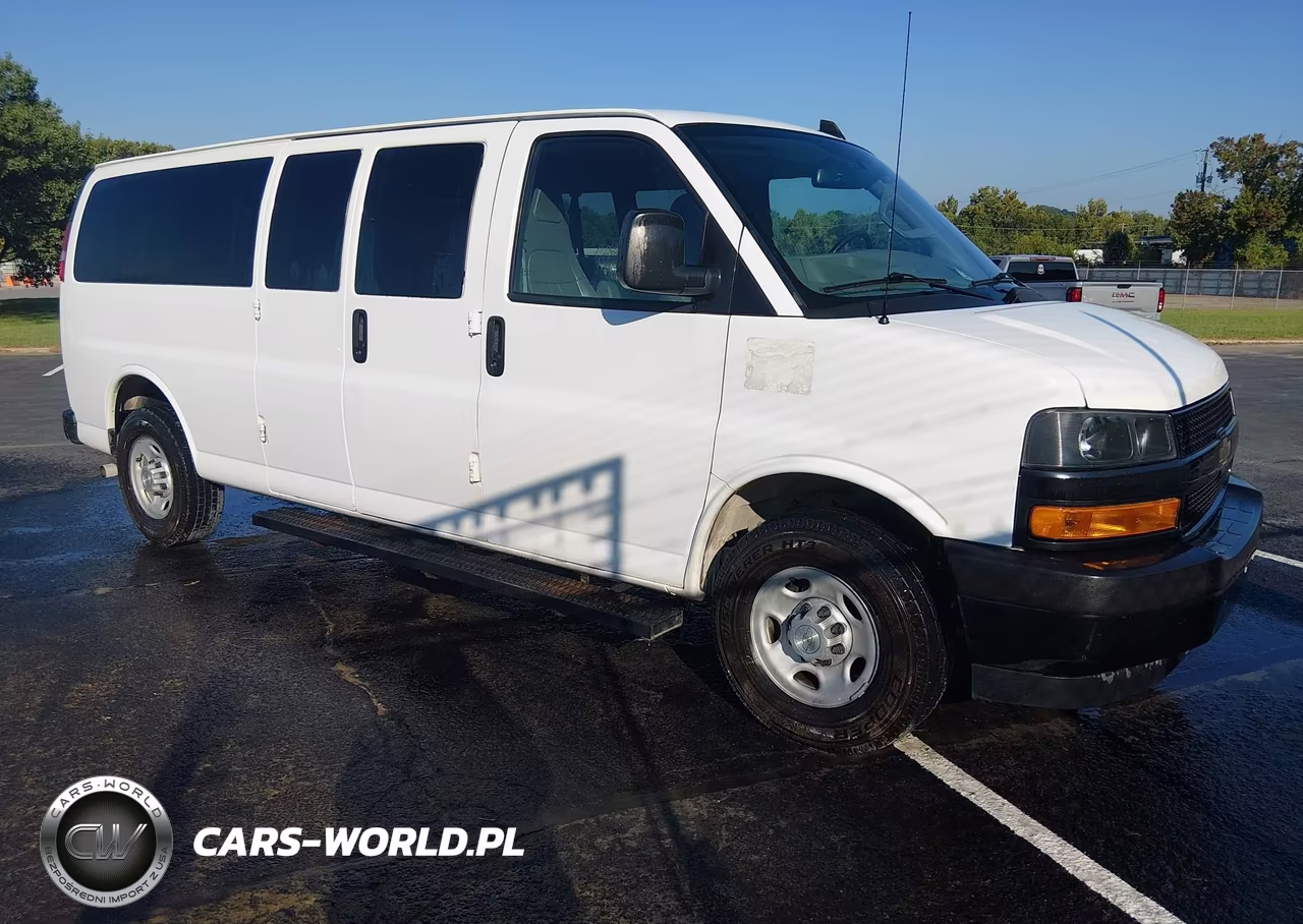 2020 Chevrolet Express Passenger Rwd 3500 Extended Wheelbase Ls VIN:1GAZGNFP1L1259138 - 1