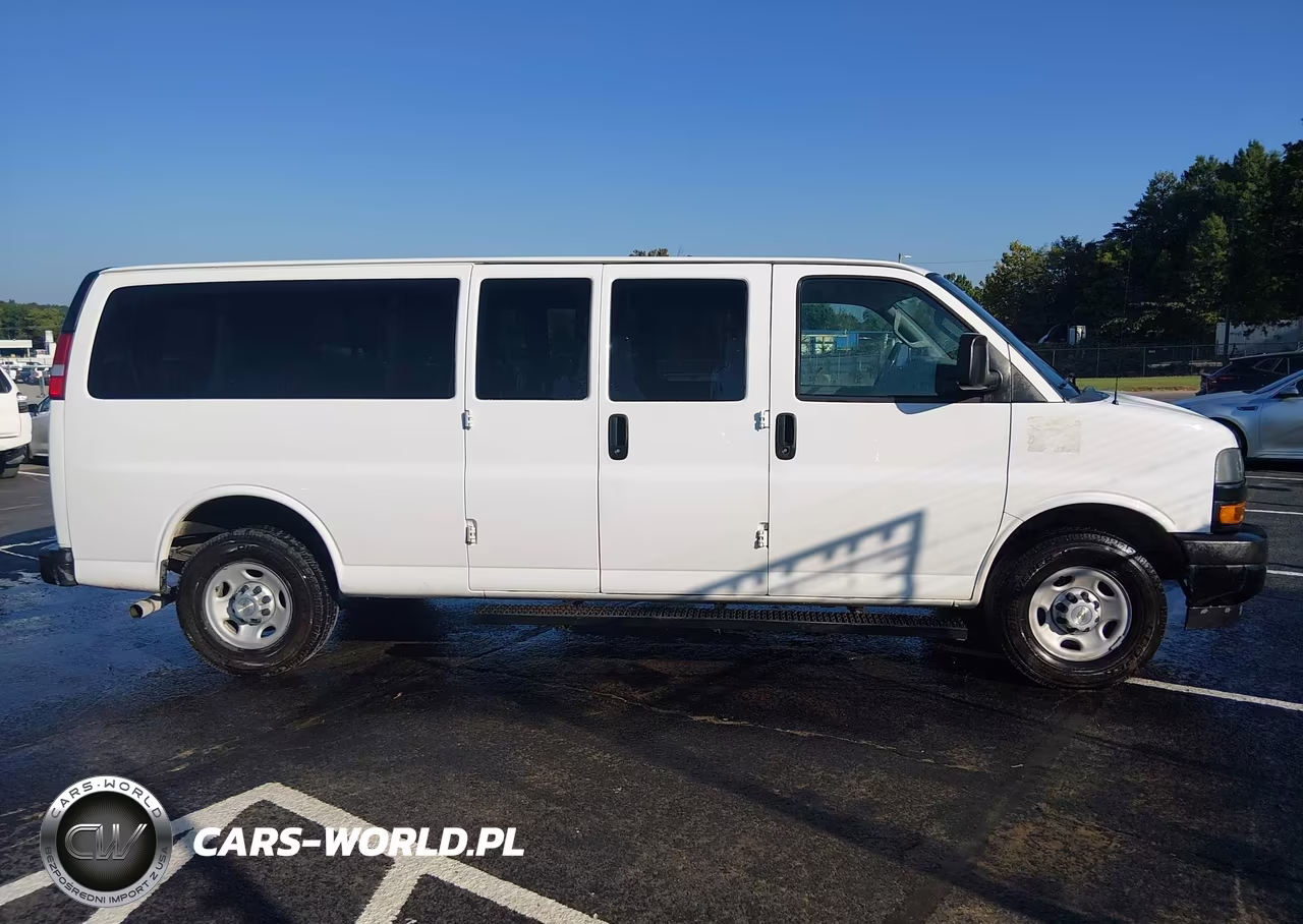 2020 Chevrolet Express Passenger Rwd 3500 Extended Wheelbase Ls VIN:1GAZGNFP1L1259138 - 18