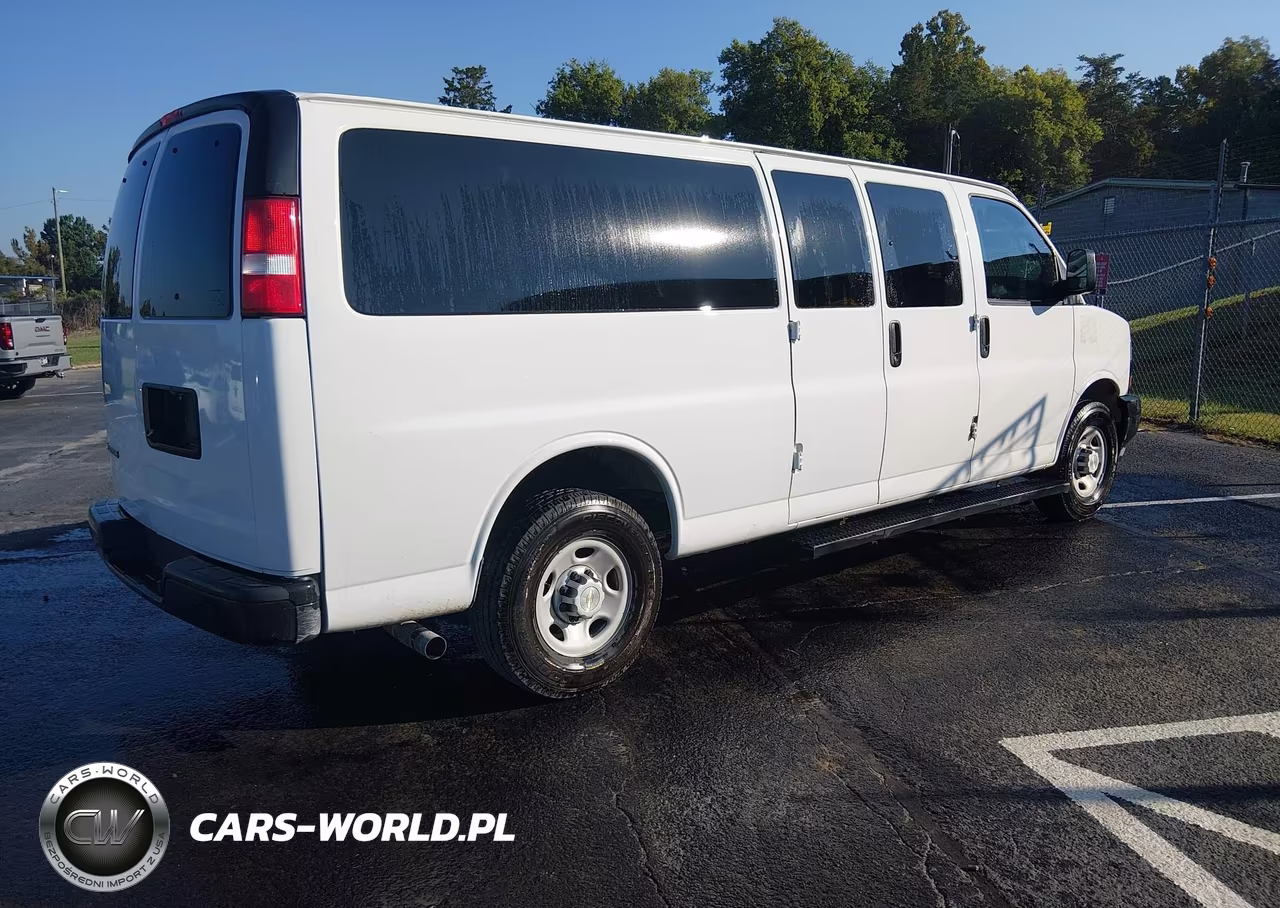 2020 Chevrolet Express Passenger Rwd 3500 Extended Wheelbase Ls VIN:1GAZGNFP1L1259138 - 4