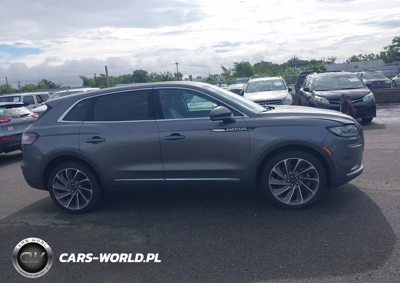 2021 Lincoln Nautilus Reserve VIN:2LMPJ8K94MBL09710 - 13