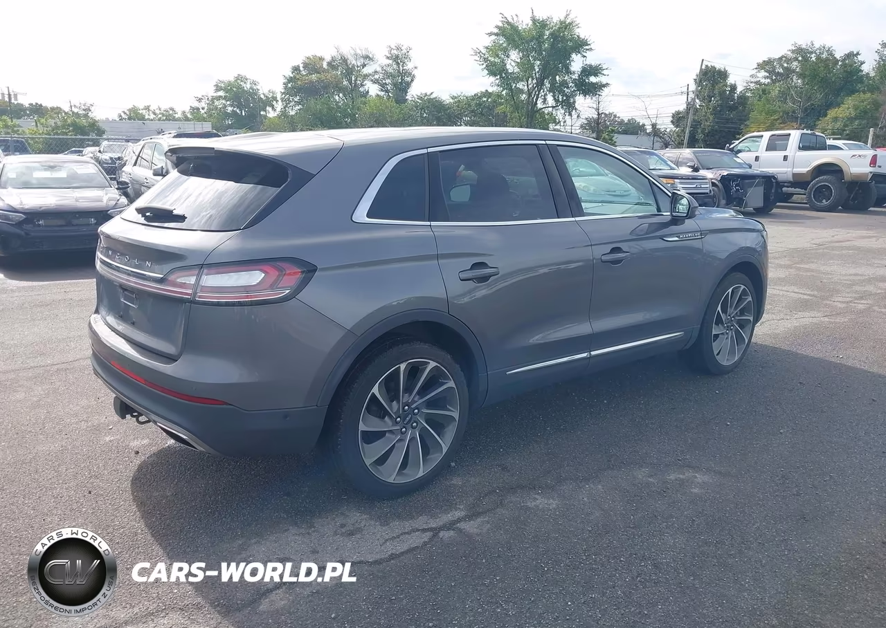 2021 Lincoln Nautilus Reserve VIN:2LMPJ8K94MBL09710 - 4