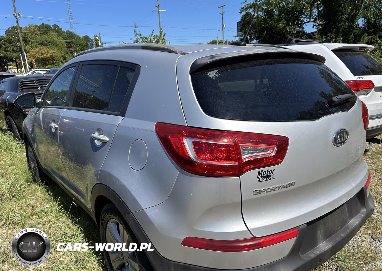 2011 Kia Sportage Lx VIN:KNDPBCA27B7102206 - 3