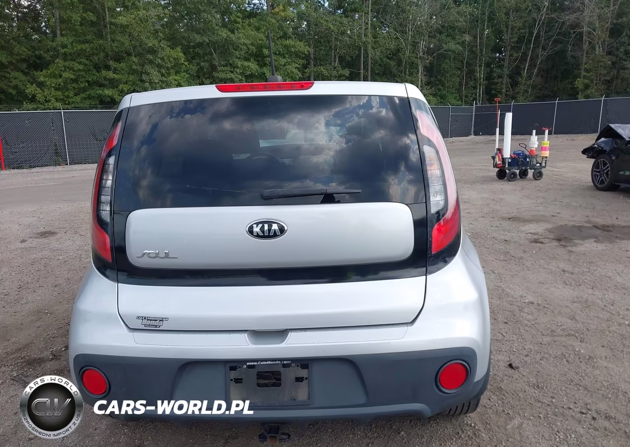 2018 Kia Soul VIN:KNDJN2A27J7621391 - 17