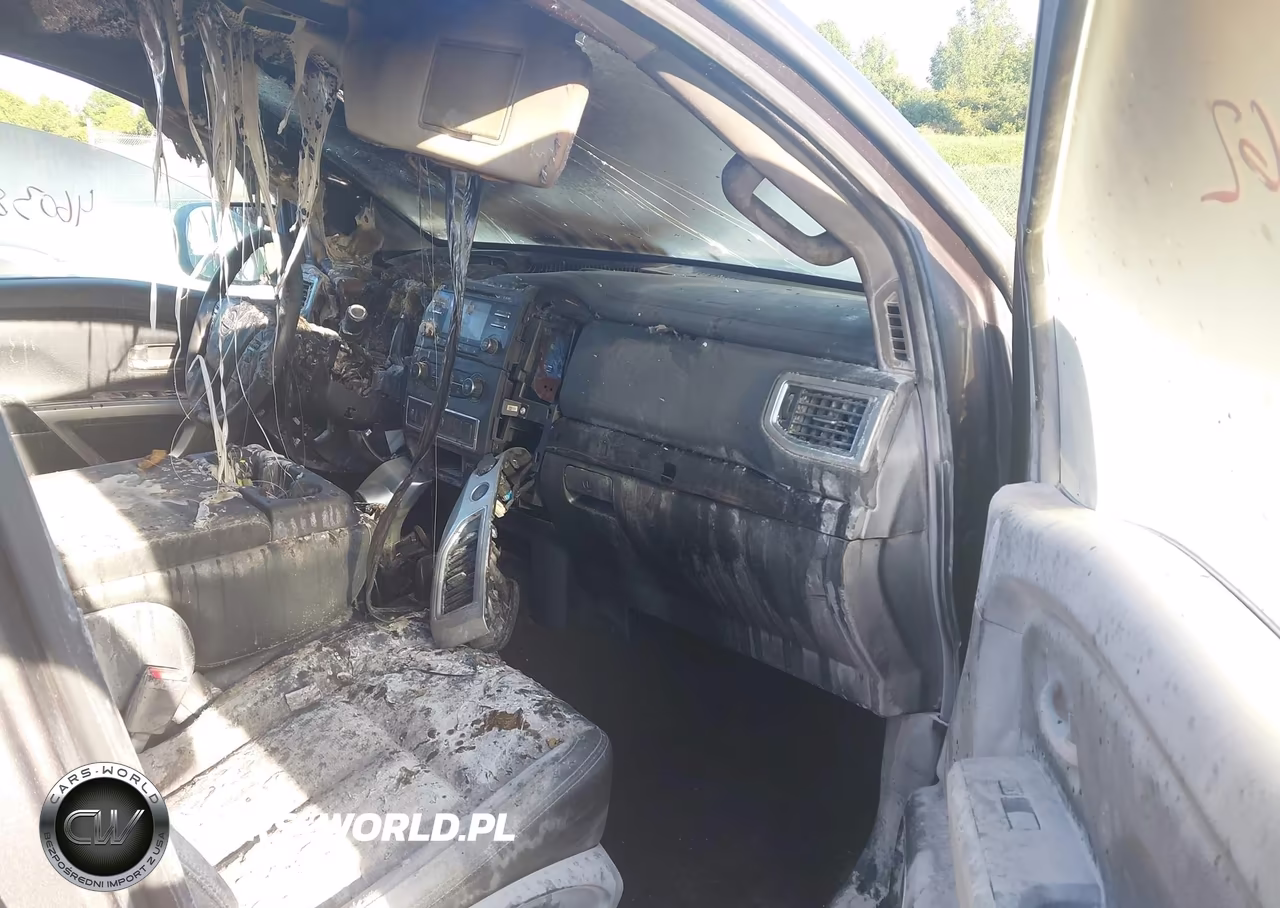 2018 Nissan Titan Sv VIN:1N6AA1EJ8JN537564 - 5