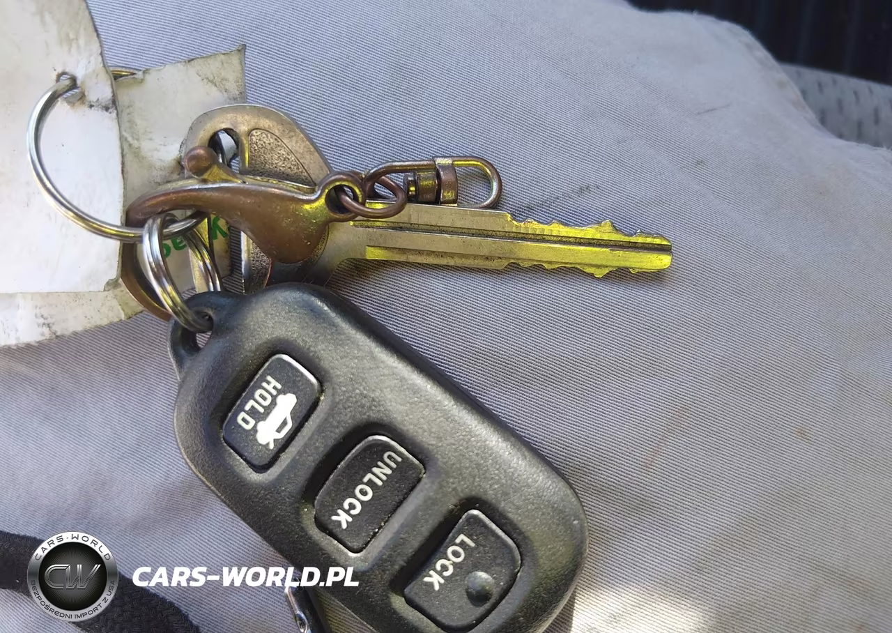 2002 Toyota Camry Le VIN:4T1BE32K42U518386 - 11