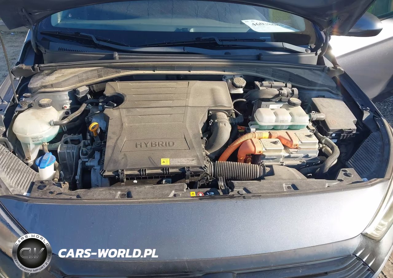 2018 Hyundai Ioniq Hybrid Blue VIN:KMHC65LC8JU099672 - 10