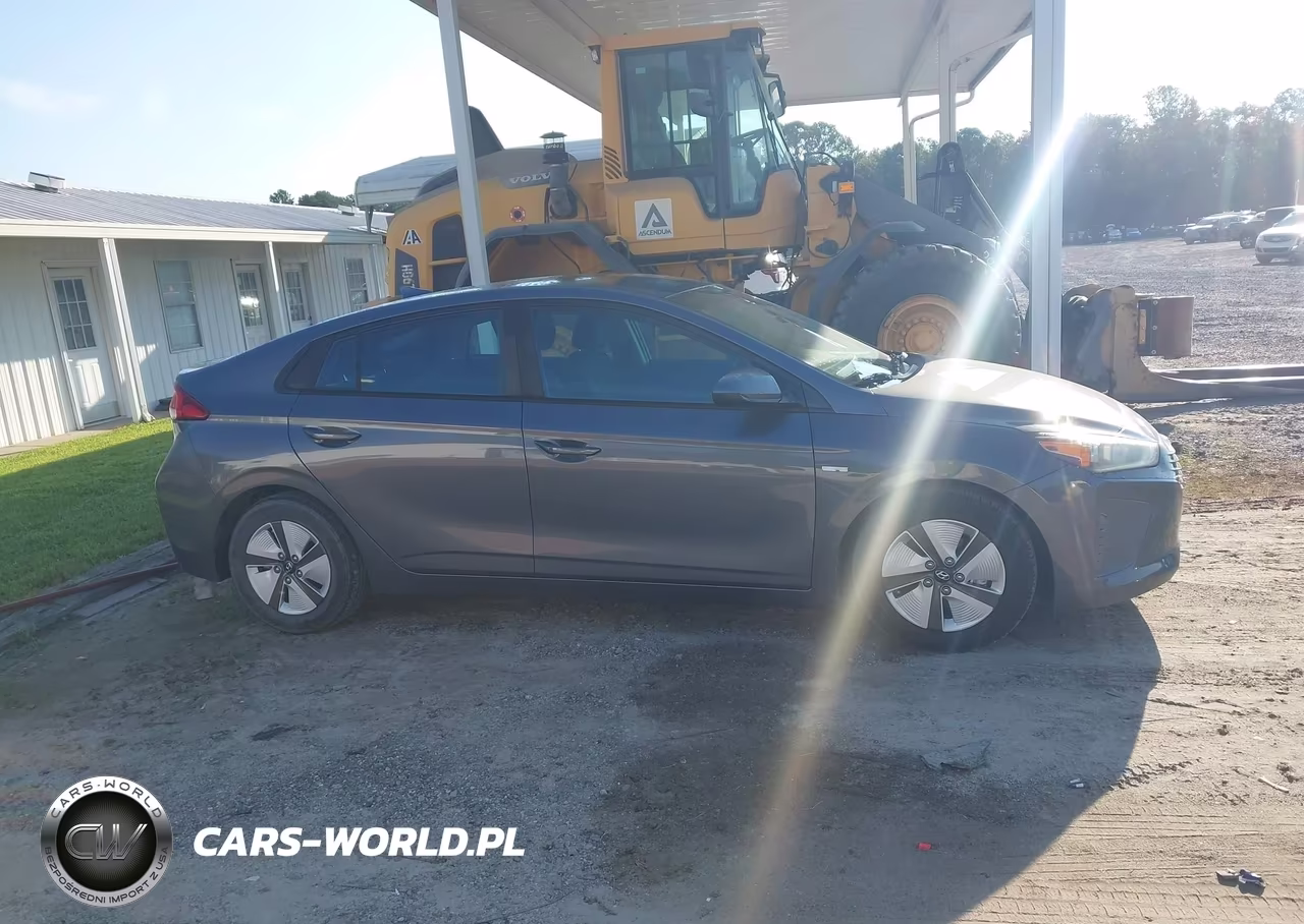 2018 Hyundai Ioniq Hybrid Blue VIN:KMHC65LC8JU099672 - 16