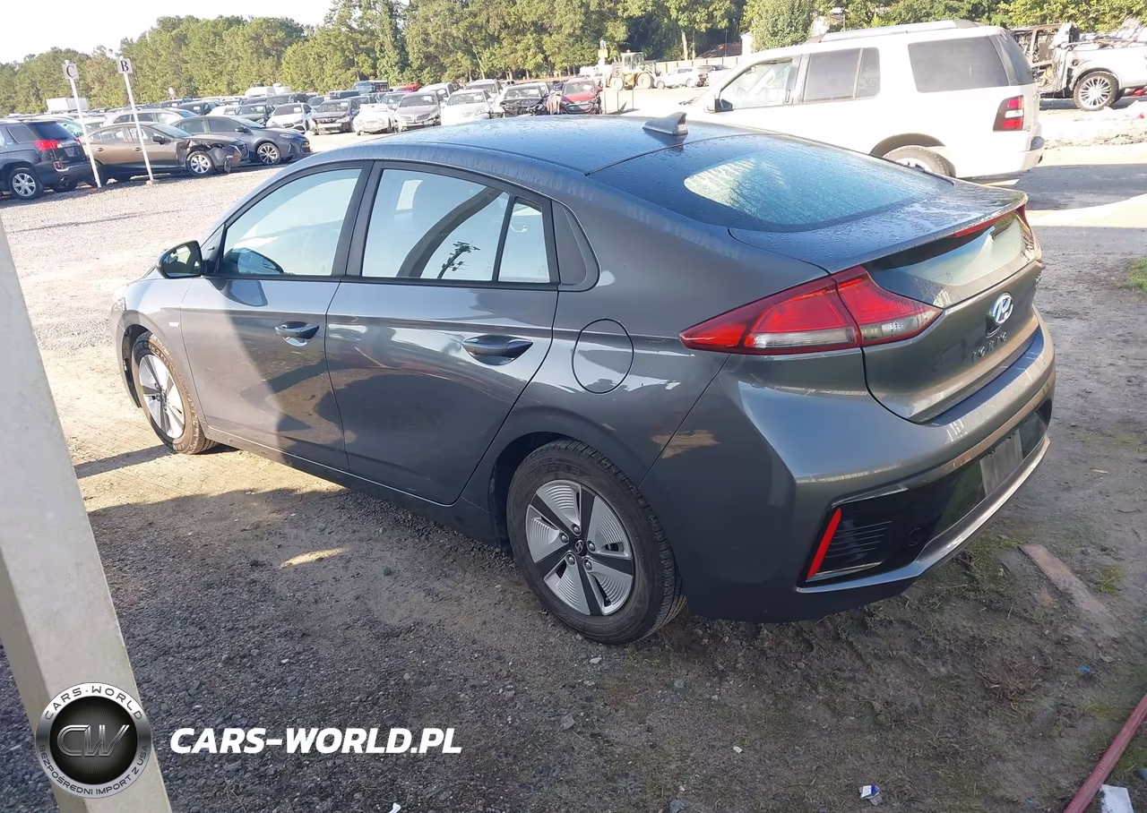 2018 Hyundai Ioniq Hybrid Blue VIN:KMHC65LC8JU099672 - 3