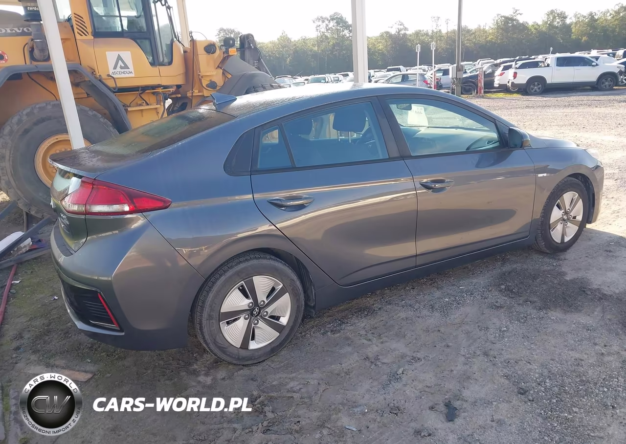 2018 Hyundai Ioniq Hybrid Blue VIN:KMHC65LC8JU099672 - 4