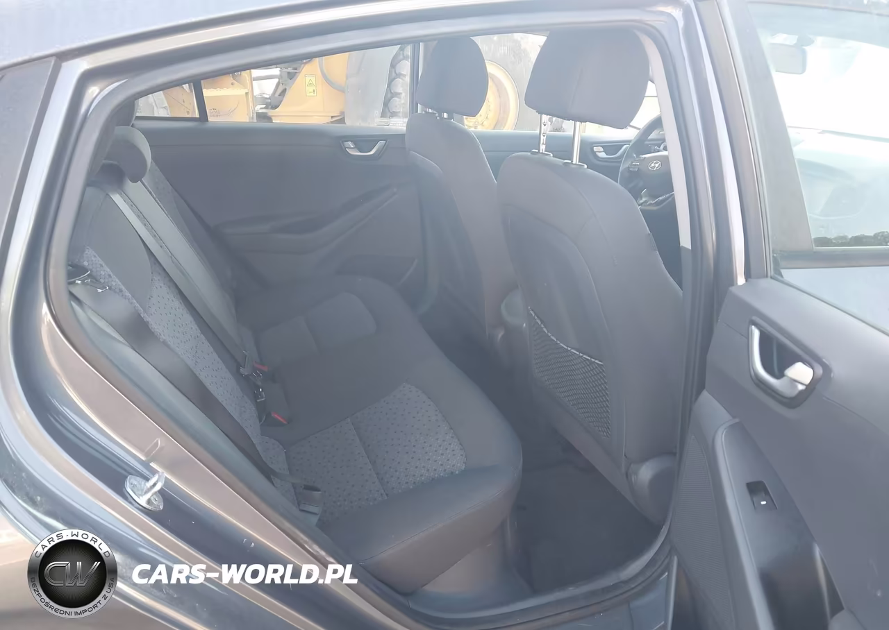 2018 Hyundai Ioniq Hybrid Blue VIN:KMHC65LC8JU099672 - 8