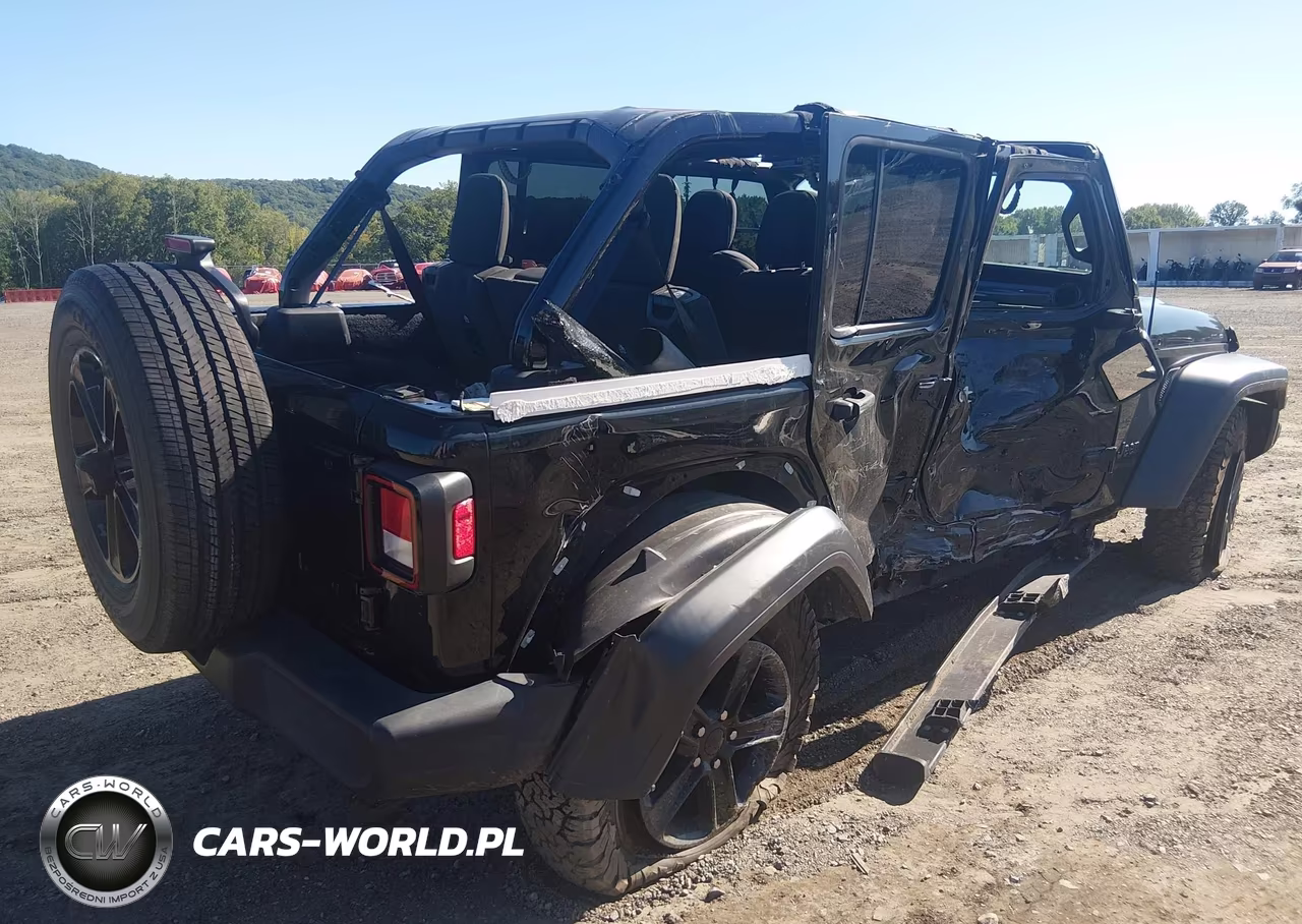 2020 Jeep Wrangler Unlimited Sport Altitude 4X4 VIN:1C4HJXDG2LW272597 - 4
