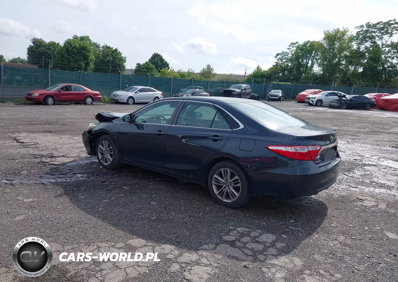 2016 Toyota Camry Se VIN:4T1BF1FK8GU525831 - 3