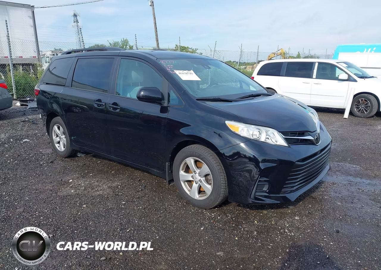2020 Toyota Sienna Le