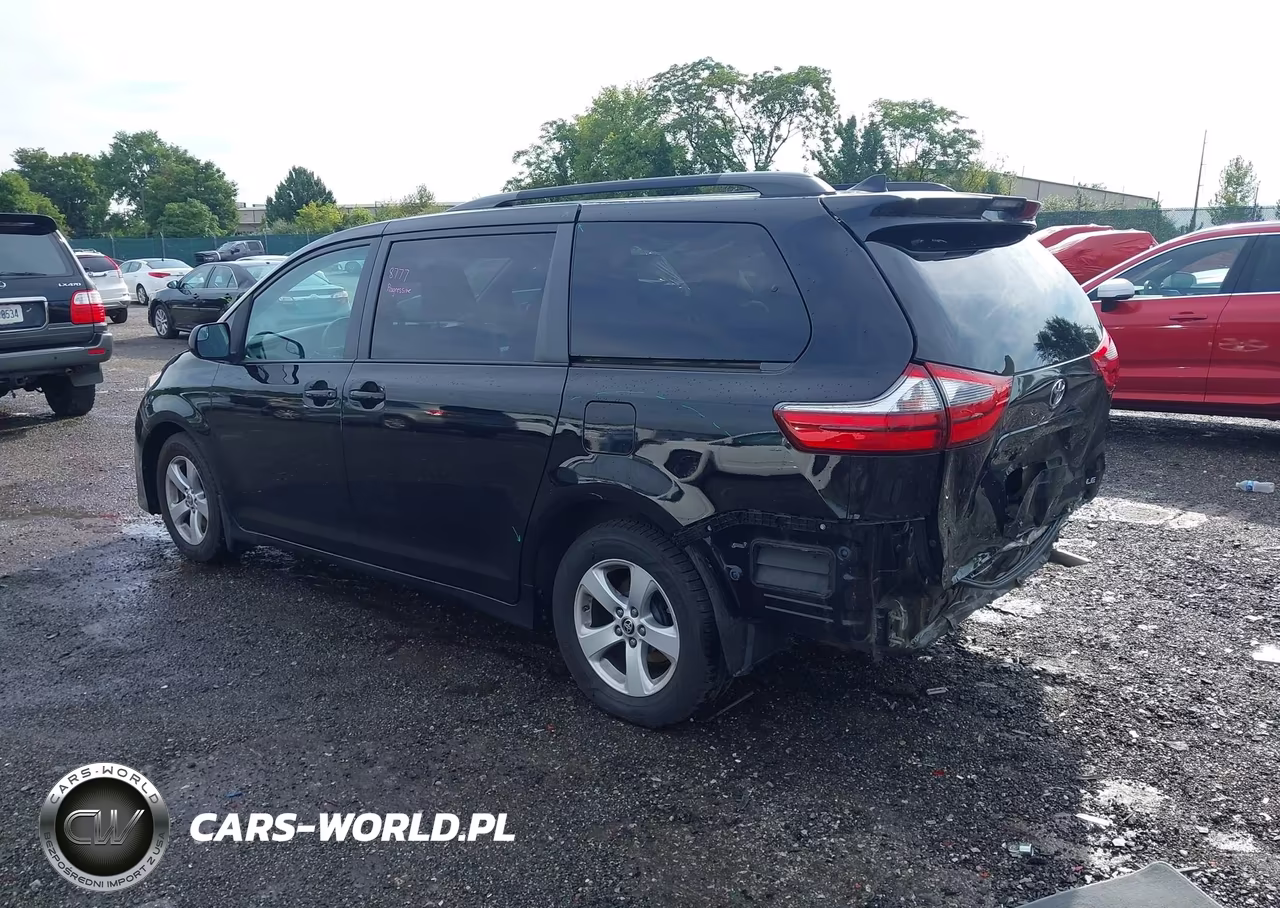 2020 Toyota Sienna Le VIN:5TDKZ3DC2LS084442 - 3