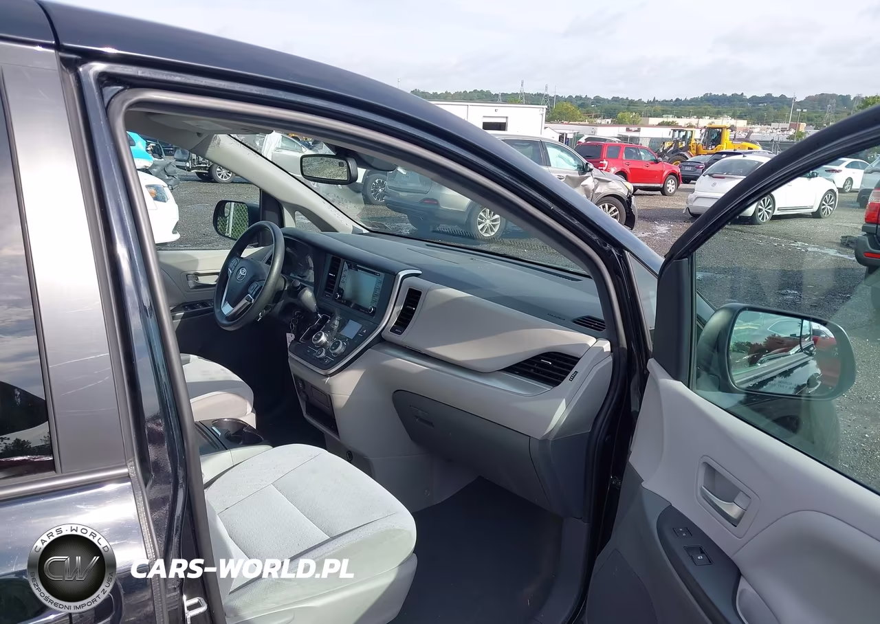 2020 Toyota Sienna Le VIN:5TDKZ3DC2LS084442 - 5