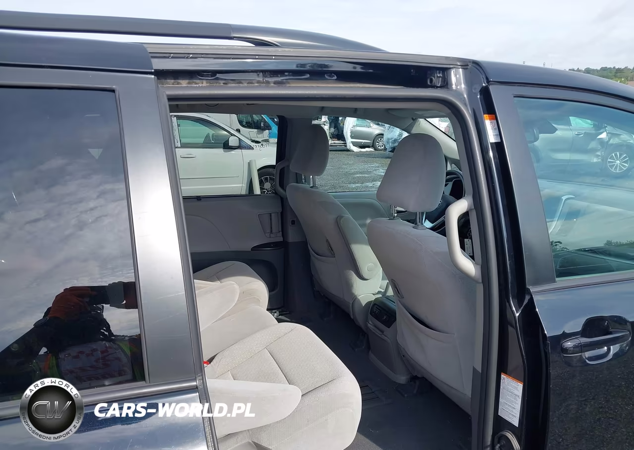 2020 Toyota Sienna Le VIN:5TDKZ3DC2LS084442 - 8