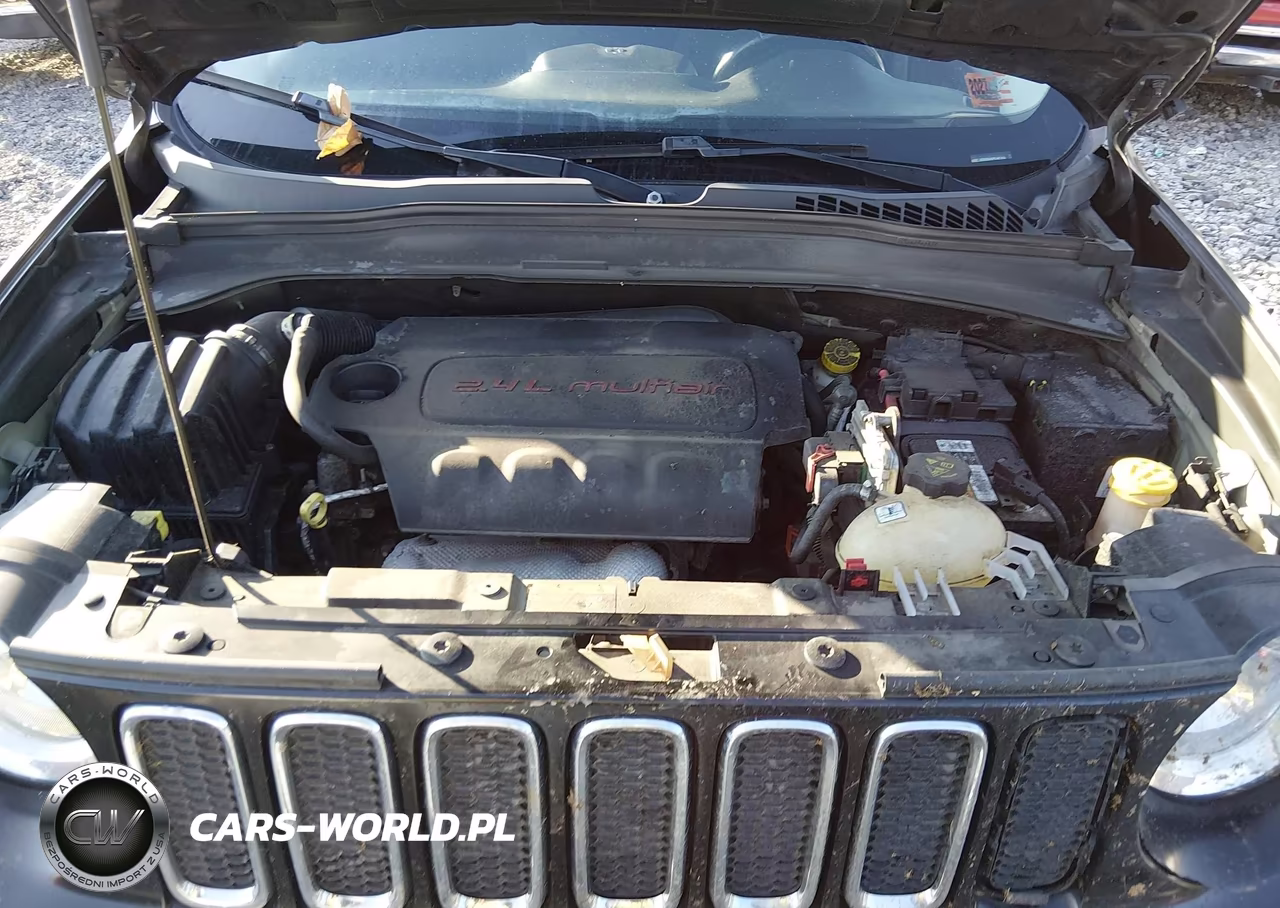 2017 Jeep Renegade Latitude 4X4 VIN:ZACCJBBB9HPF46354 - 10