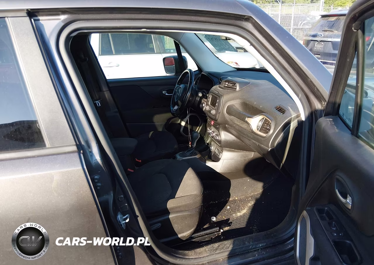 2017 Jeep Renegade Latitude 4X4 VIN:ZACCJBBB9HPF46354 - 5